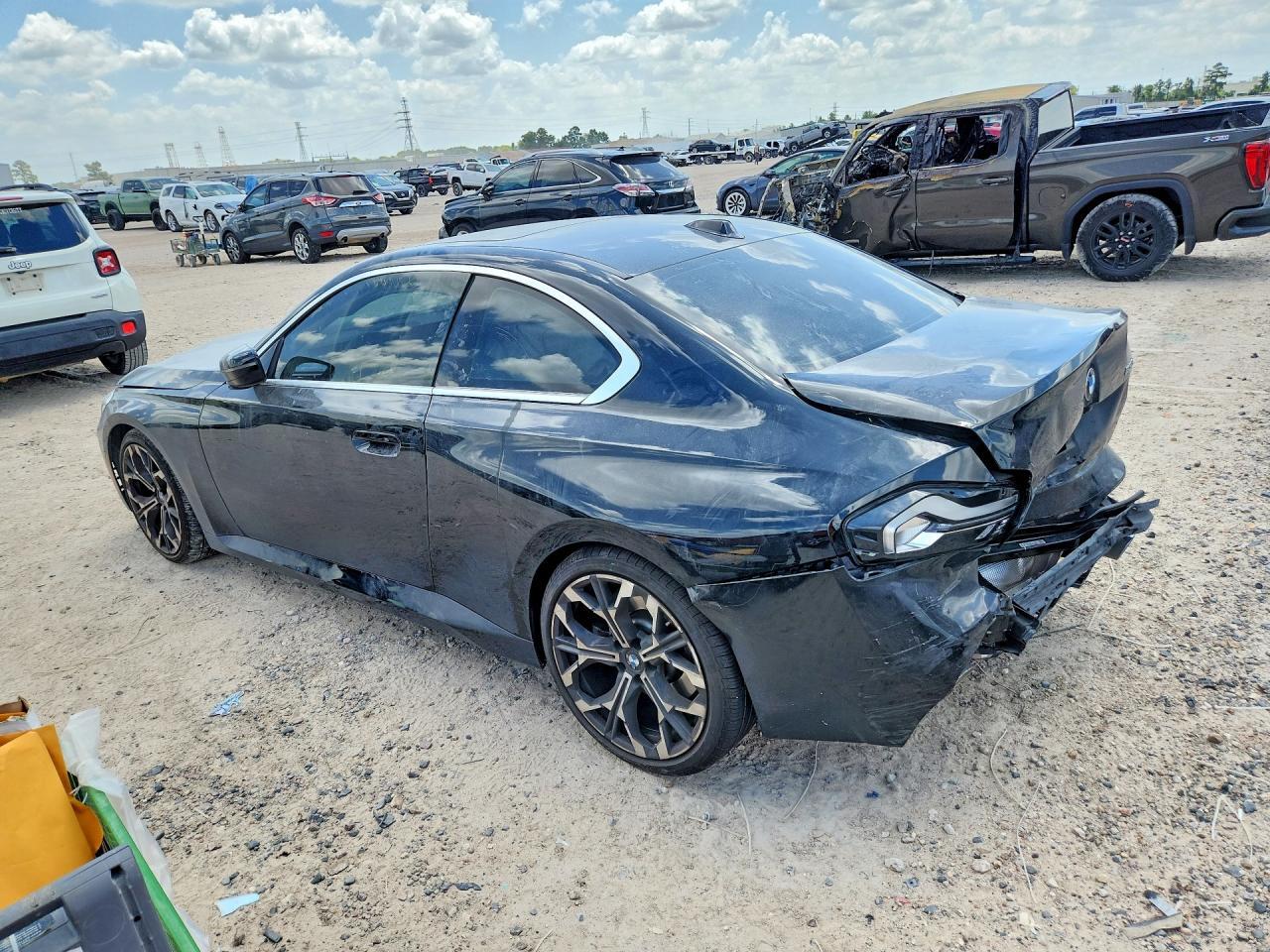 3MW23CM05S8F08806 2025 BMW 230I photo no. 2