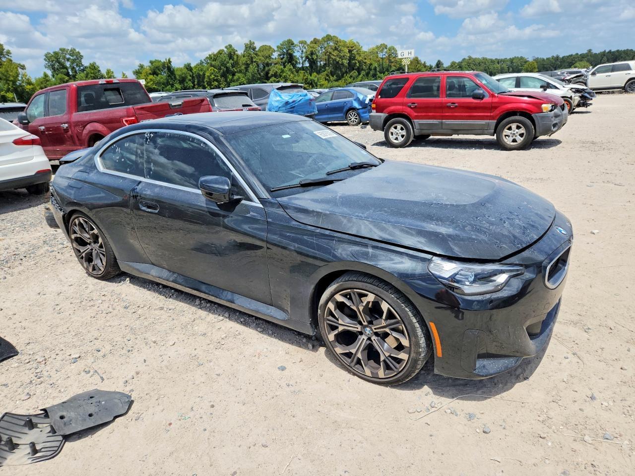 3MW23CM05S8F08806 2025 BMW 230I photo no. 4