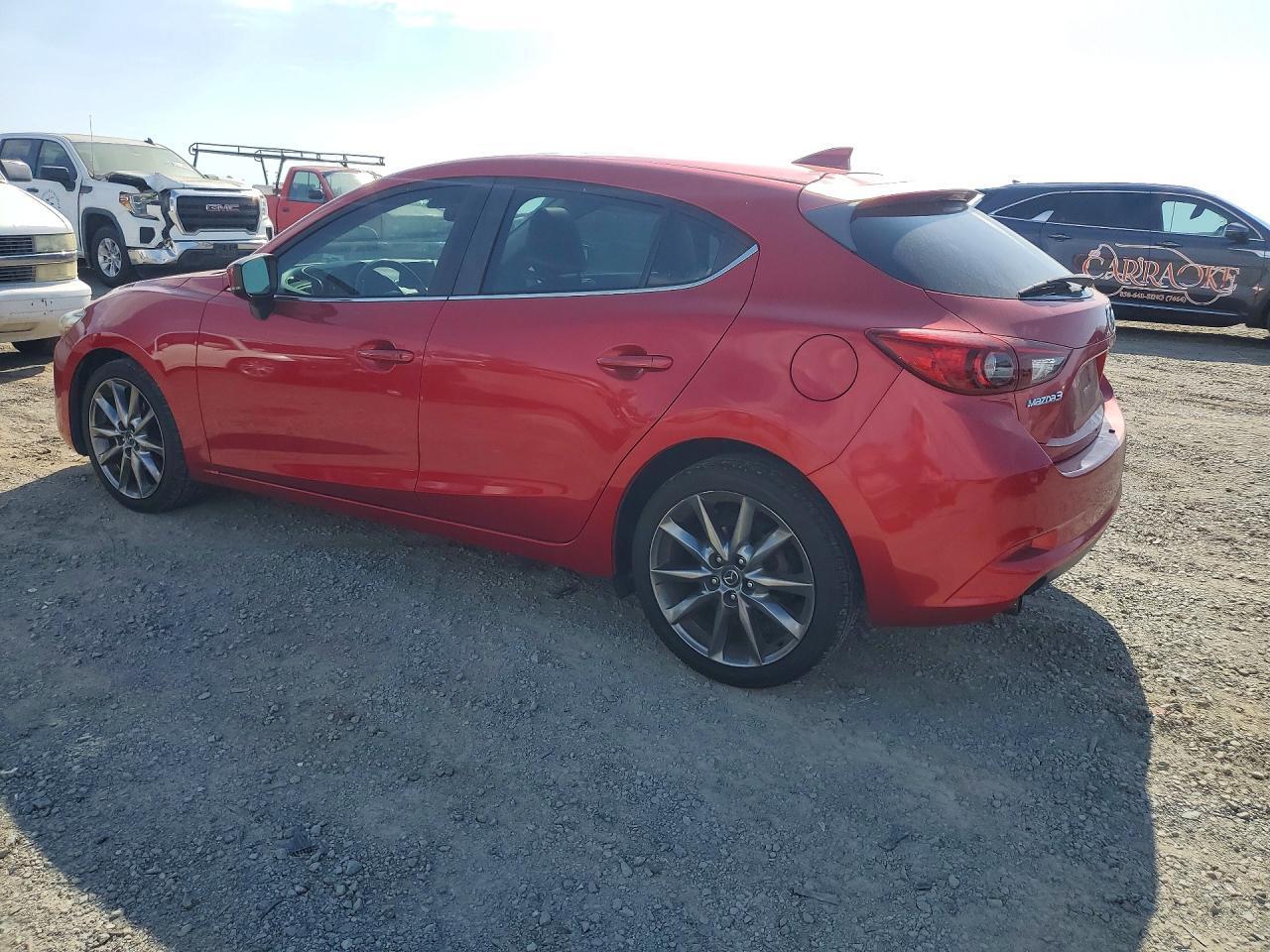 3MZBN1L37JM162774 2018 MAZDA 3 photo no. 2