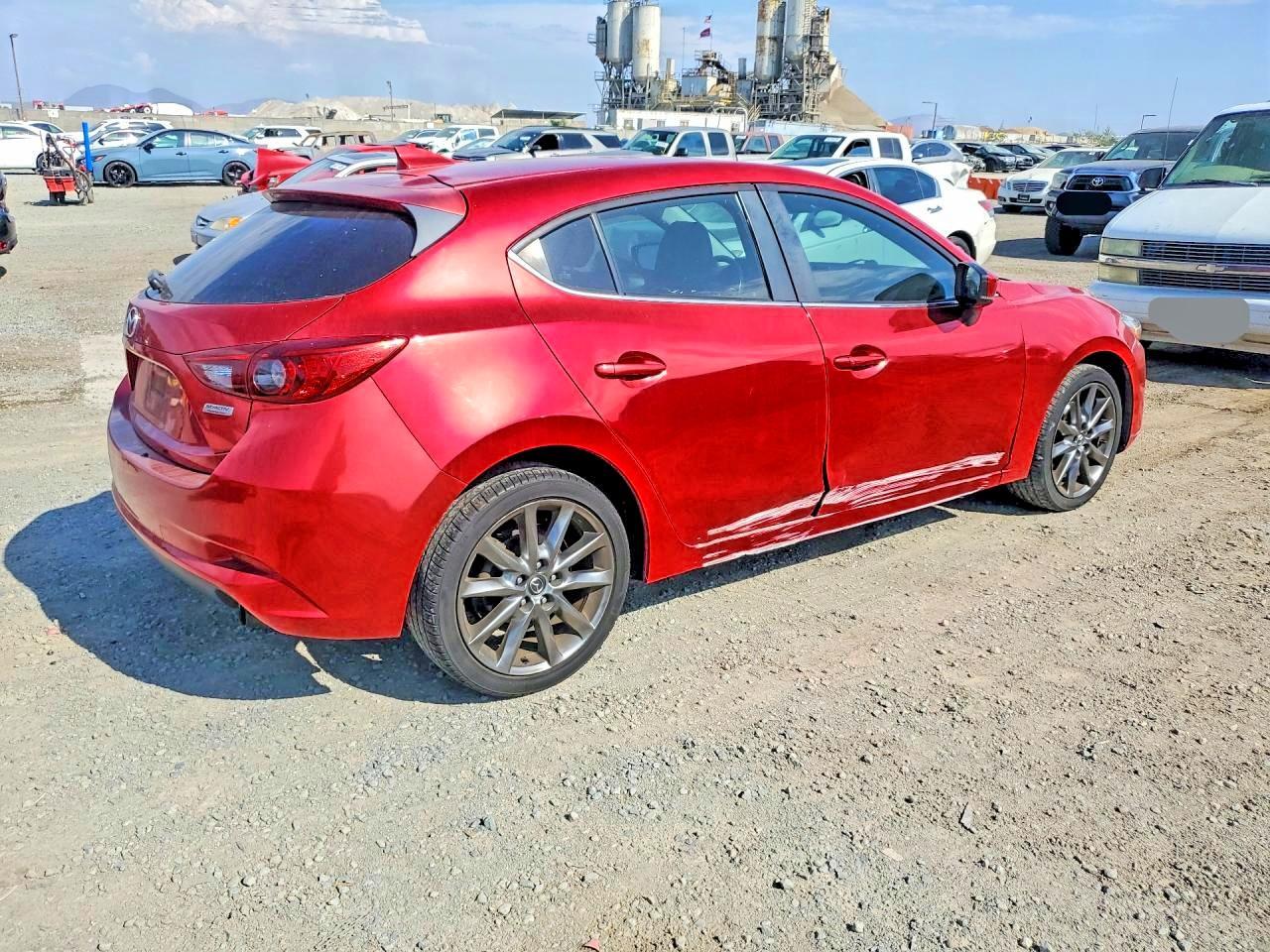 3MZBN1L37JM162774 2018 MAZDA 3 photo no. 3