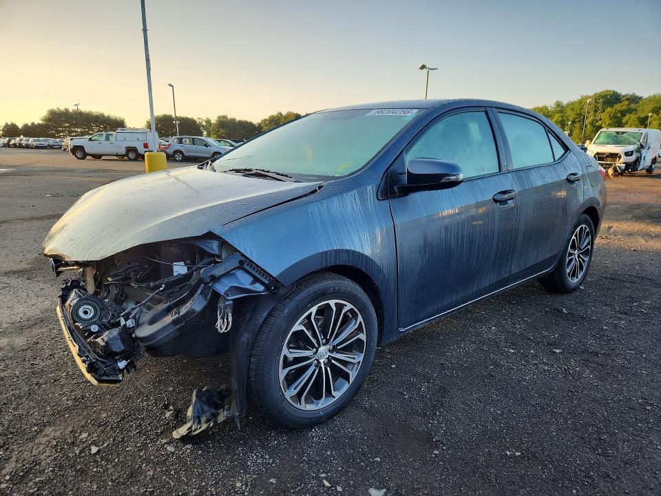 2015 TOYOTA COROLLA 5YFBURHE2FP320744