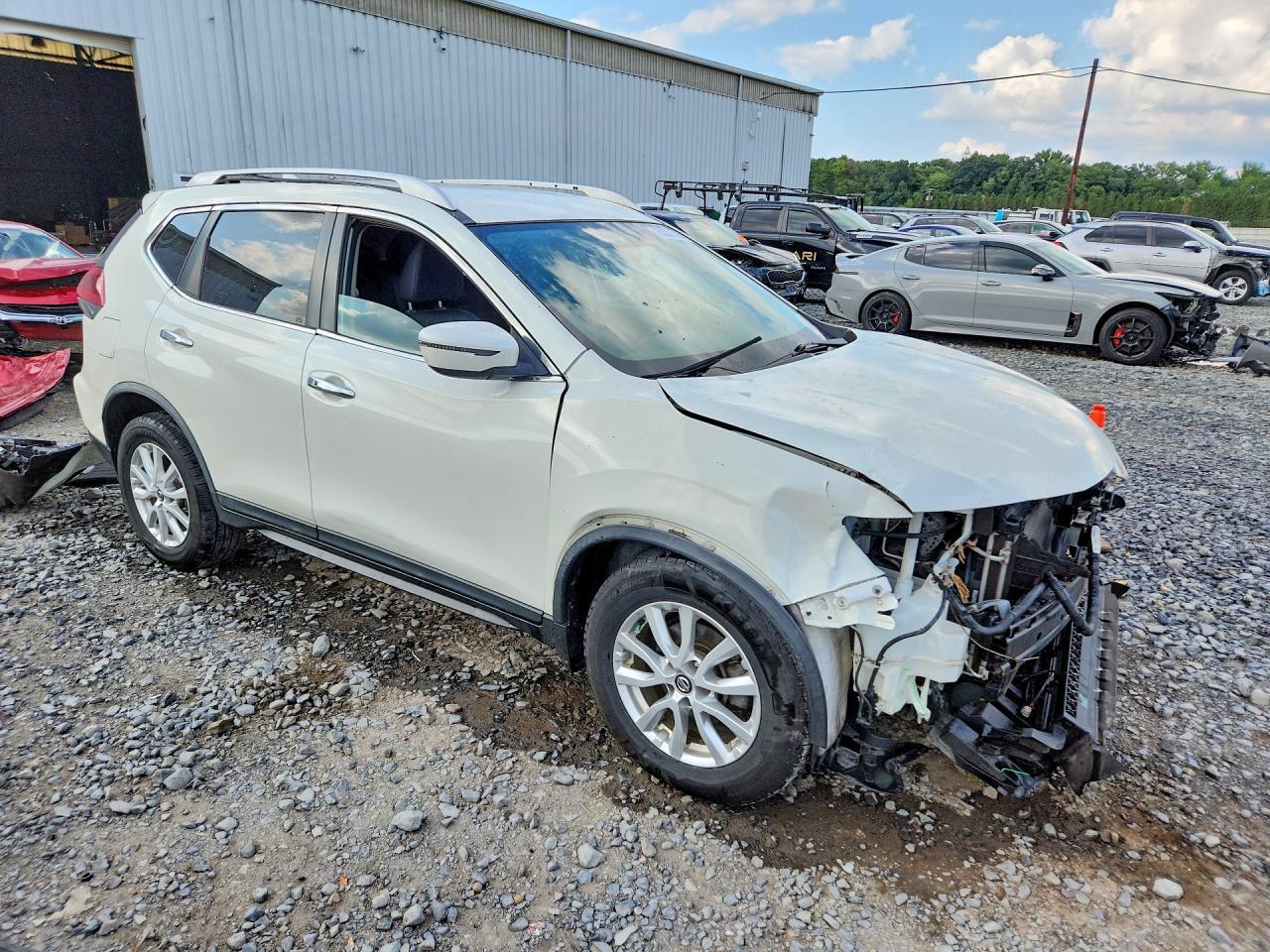 2018 NISSAN ROGUE SV — Фото 4 из 13