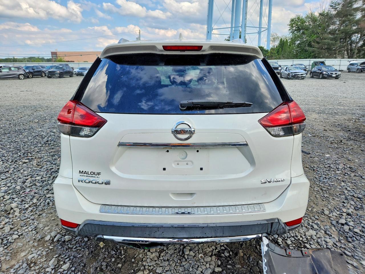 2018 NISSAN ROGUE SV — Фото 6 из 13