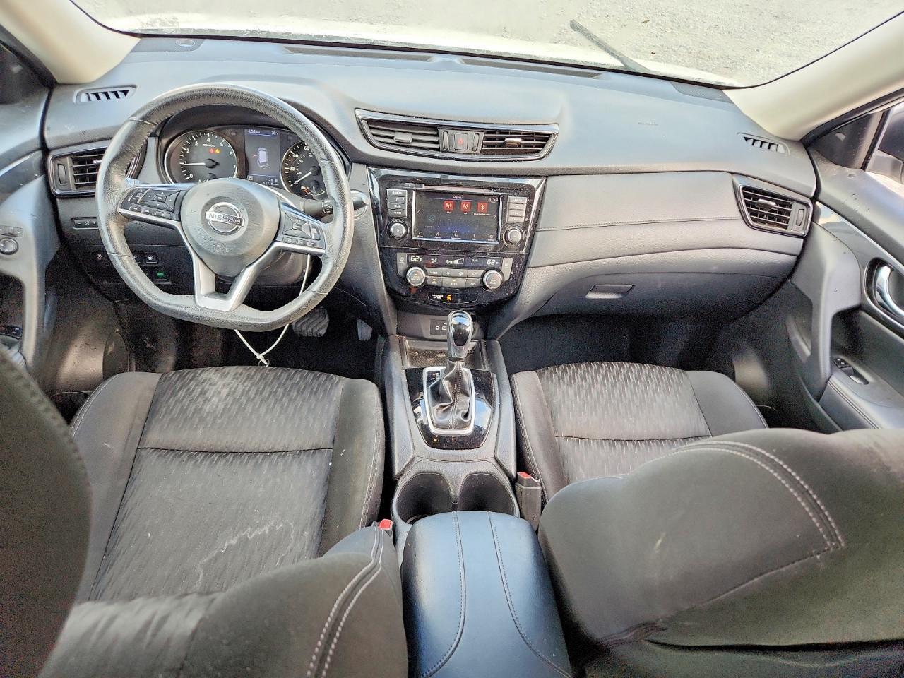 2018 NISSAN ROGUE SV — Фото 8 из 13