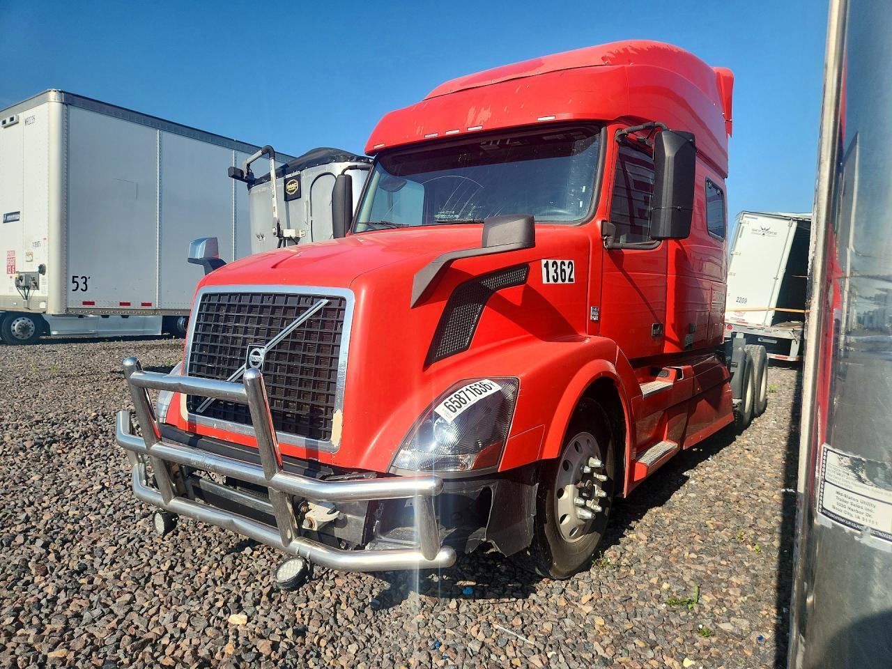 2015 VOLVO VN 4V4NC9EH8FN185401