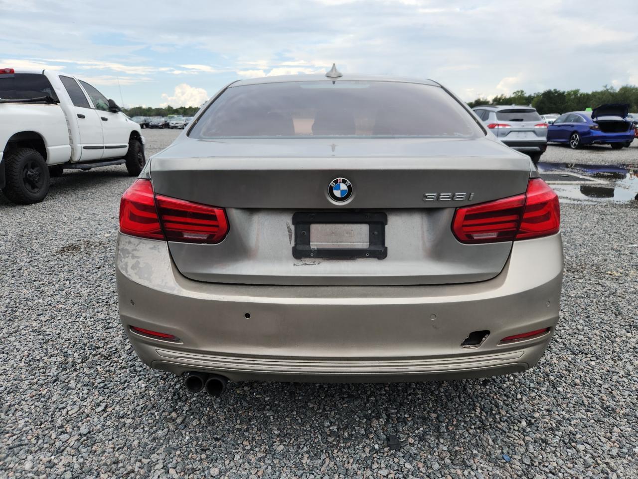 2016 BMW 328 I SULEV — Фото 6 из 12