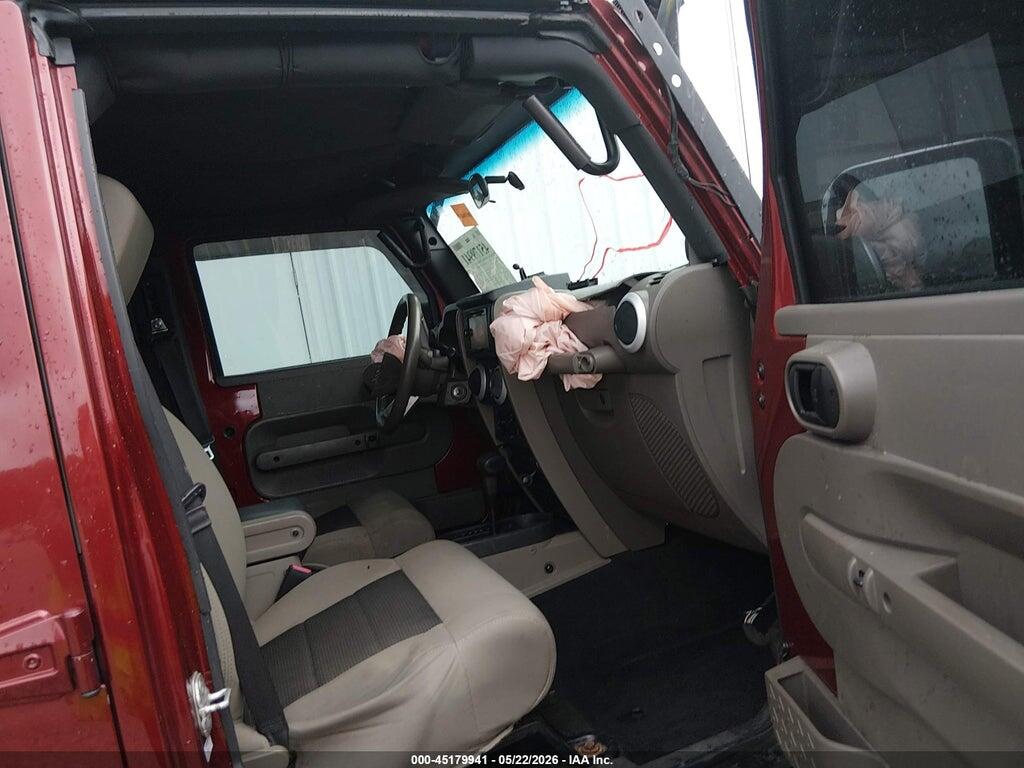 1J4BB5H13AL108121 2010 JEEP WRANGLER UNLIMITED photo no. 5