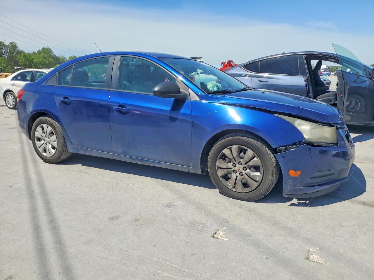 2013 CHEVROLET CRUZE LS — Фото 8 из 16