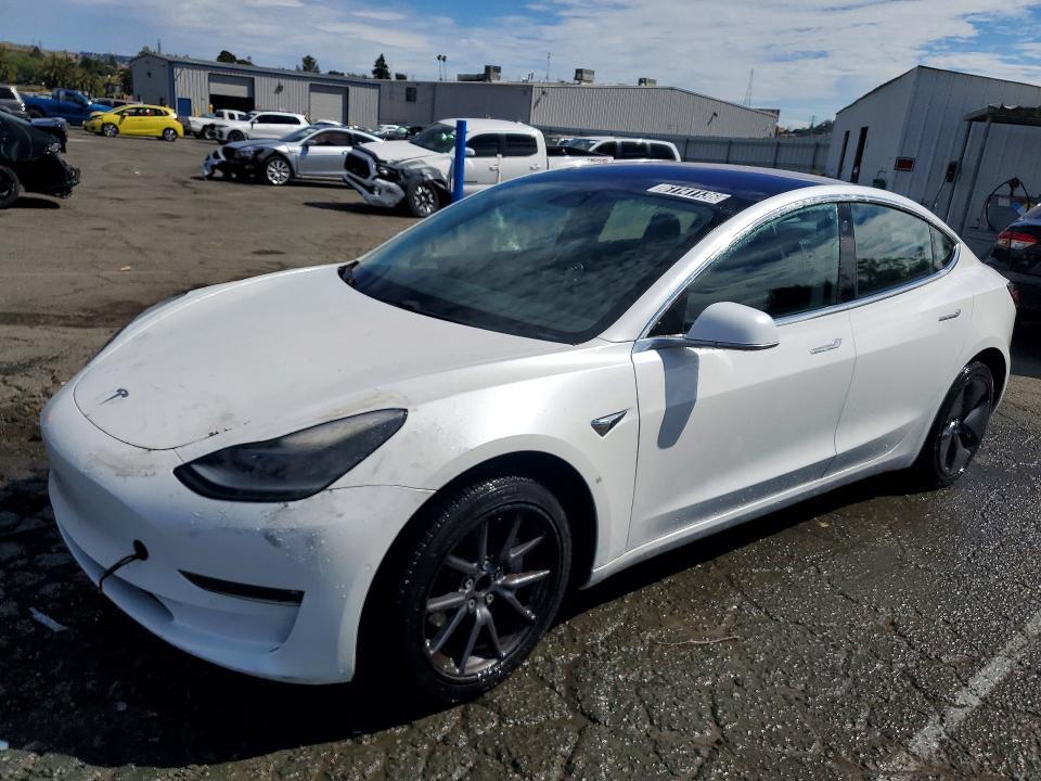 2018 TESLA MODEL 3 5YJ3E1EA1JF013218