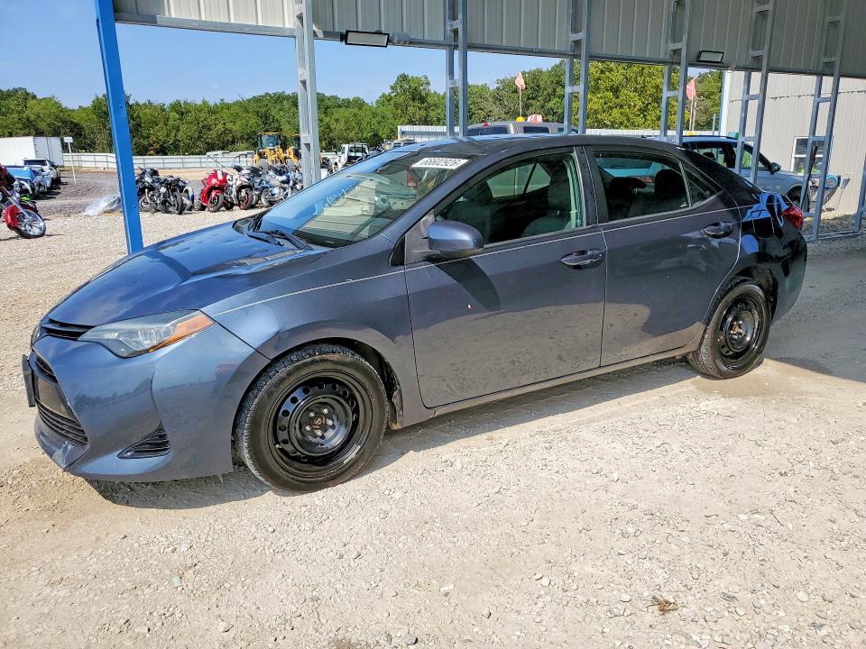 2T1BURHE7JC973398 2018 TOYOTA COROLLA photo no. 1