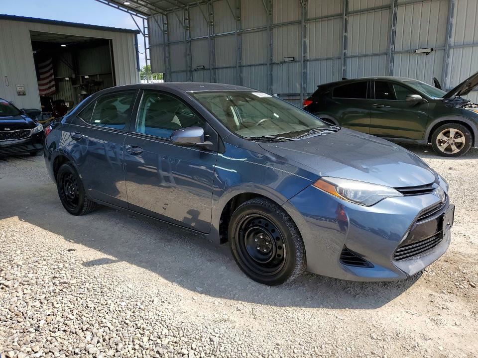 2T1BURHE7JC973398 2018 TOYOTA COROLLA photo no. 4