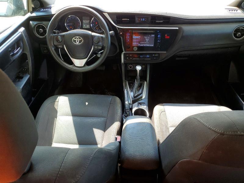 2T1BURHE7JC973398 2018 TOYOTA COROLLA photo no. 8