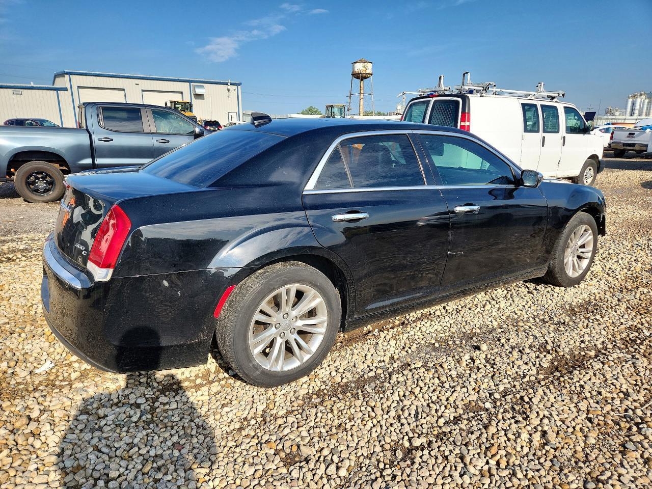 2C3CCAEG3GH135631 2016 CHRYSLER 300C photo no. 3