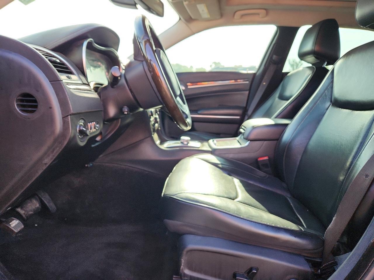 2C3CCAEG3GH135631 2016 CHRYSLER 300C photo no. 7