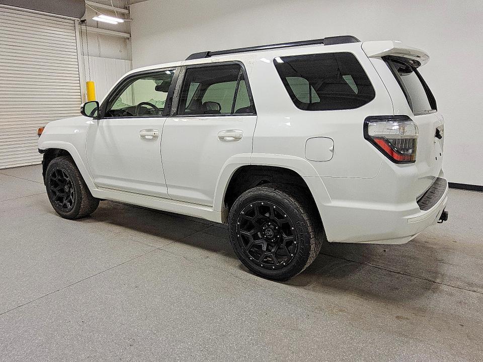 JTESU5JR9N6018648 2022 TOYOTA 4RUNNER photo no. 2