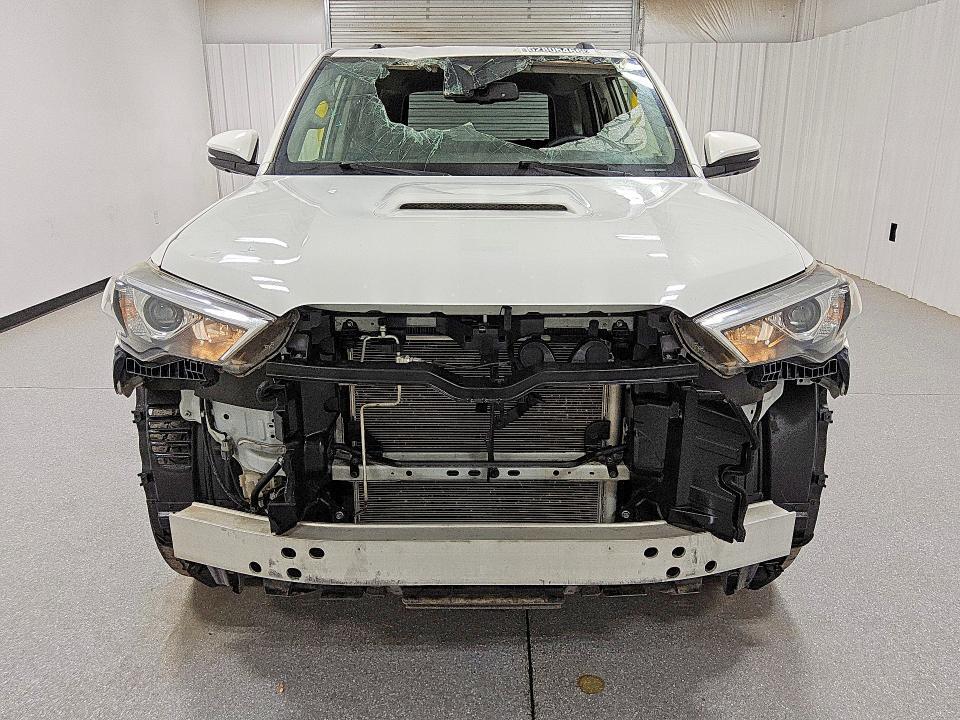 JTESU5JR9N6018648 2022 TOYOTA 4RUNNER photo no. 5