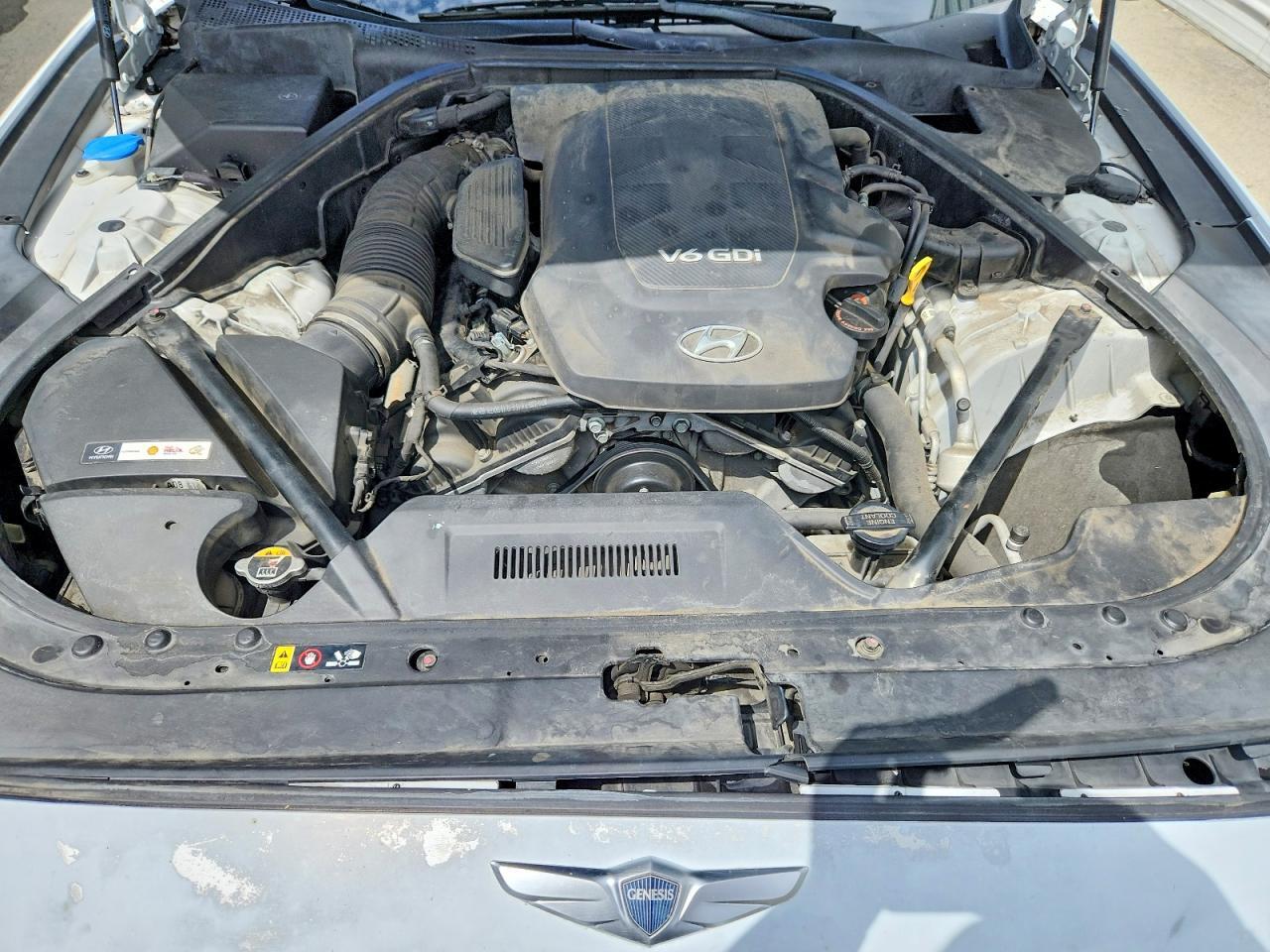KMHGN4JE3GU119550 2016 HYUNDAI GENESIS photo no. 11
