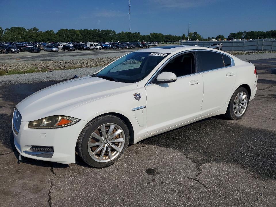 2013 JAGUAR XF SAJWA0ES6DPS76294