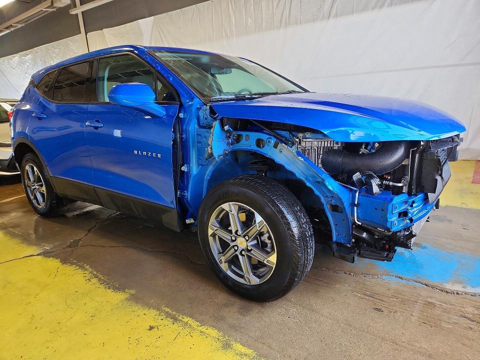 3GNKBHR40TS142327 2026 CHEVROLET BLAZER photo no. 4