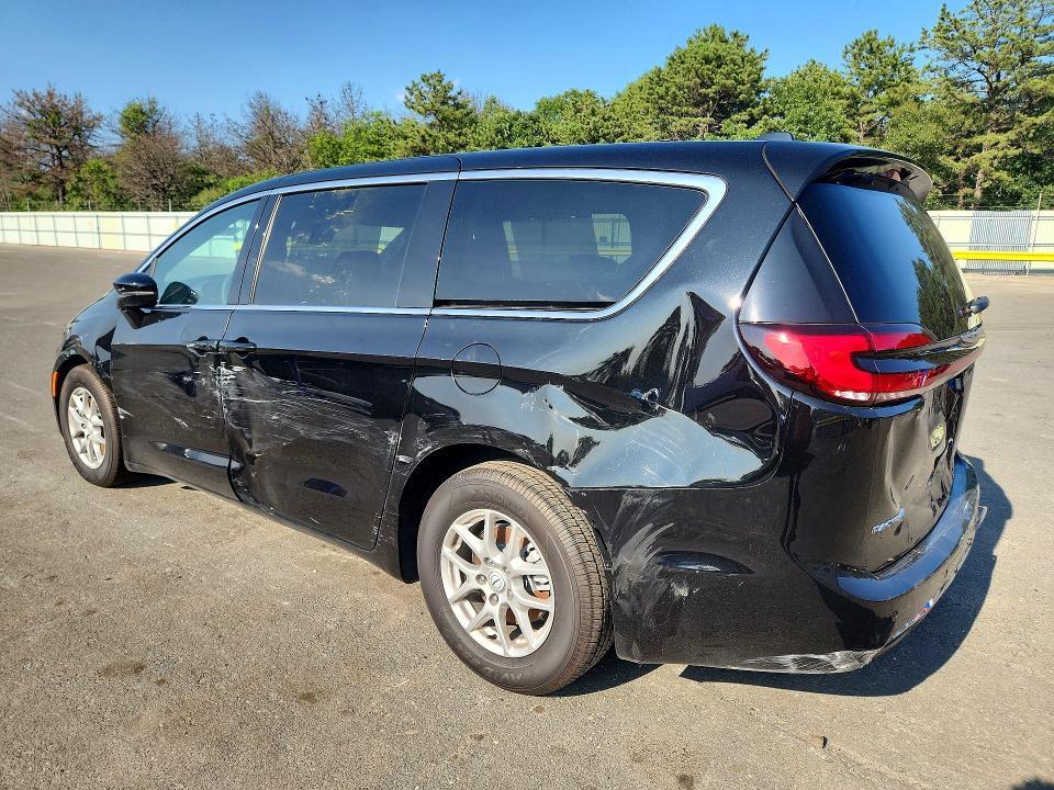 2C4RC1BG2TR281775 2026 CHRYSLER PACIFICA photo no. 2