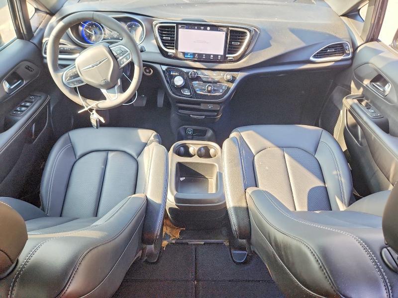2C4RC1BG2TR281775 2026 CHRYSLER PACIFICA photo no. 8
