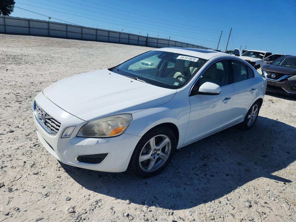 2013 VOLVO S60 YV1612FS4D2206311