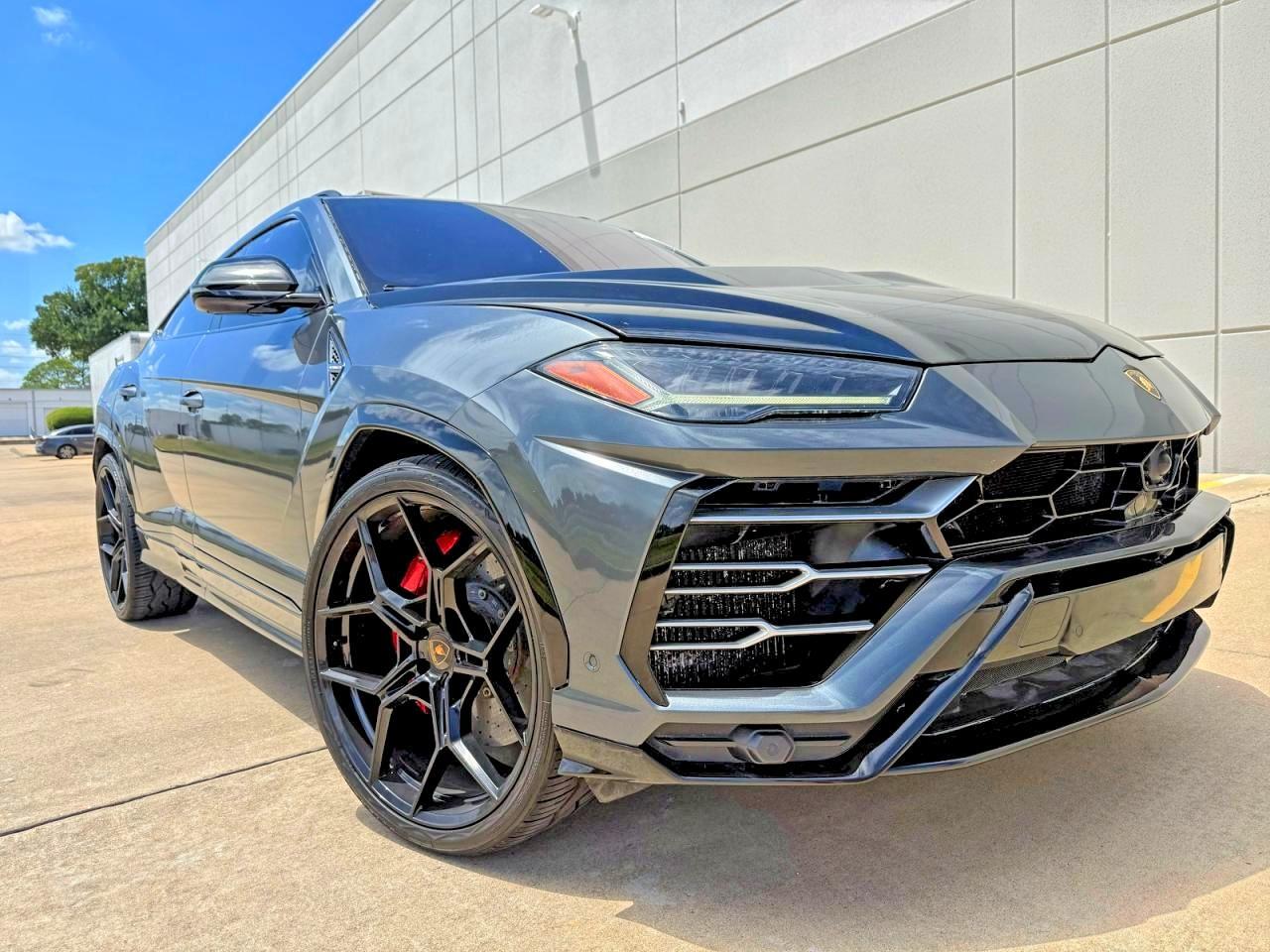 2019 LAMBORGHINI URUS ZPBUA1ZL2KLA04790
