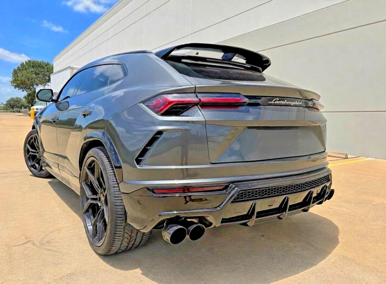 2019 LAMBORGHINI URUS — Фото 3 из 10