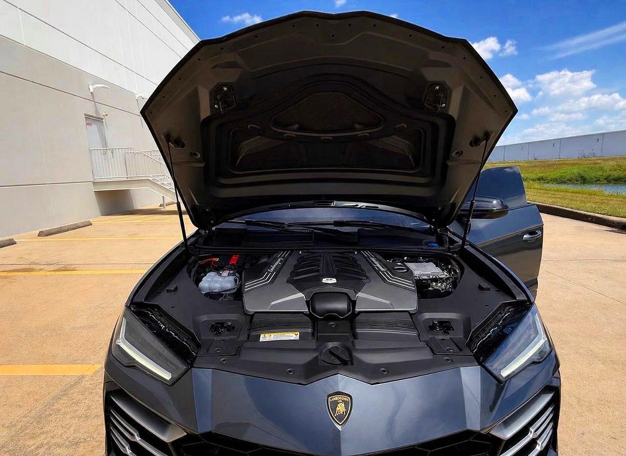 2019 LAMBORGHINI URUS — Фото 7 из 10