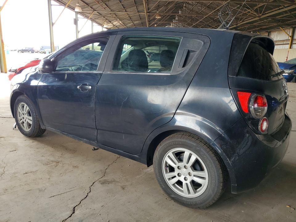 1G1JC6SH1E4215476 2014 CHEVROLET SONIC photo no. 2