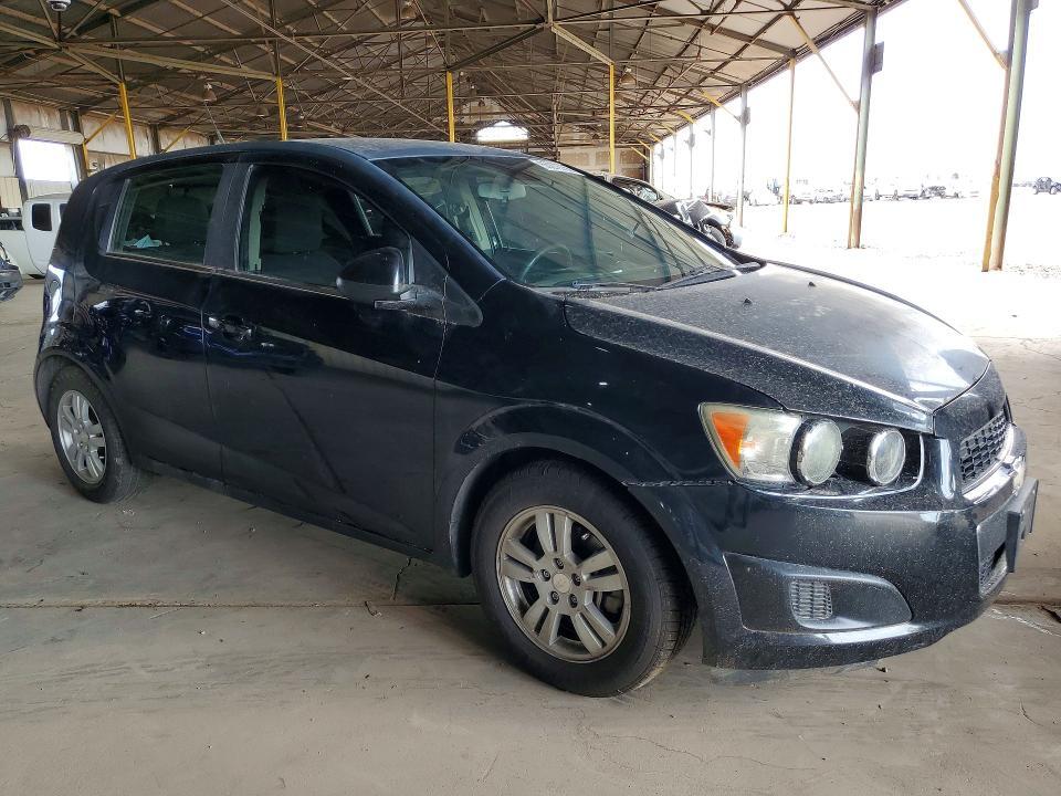 1G1JC6SH1E4215476 2014 CHEVROLET SONIC photo no. 4