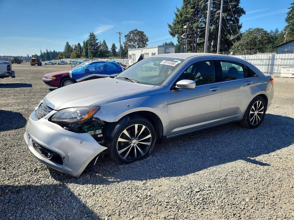 2014 CHRYSLER 200 1C3CCBBB6EN132399