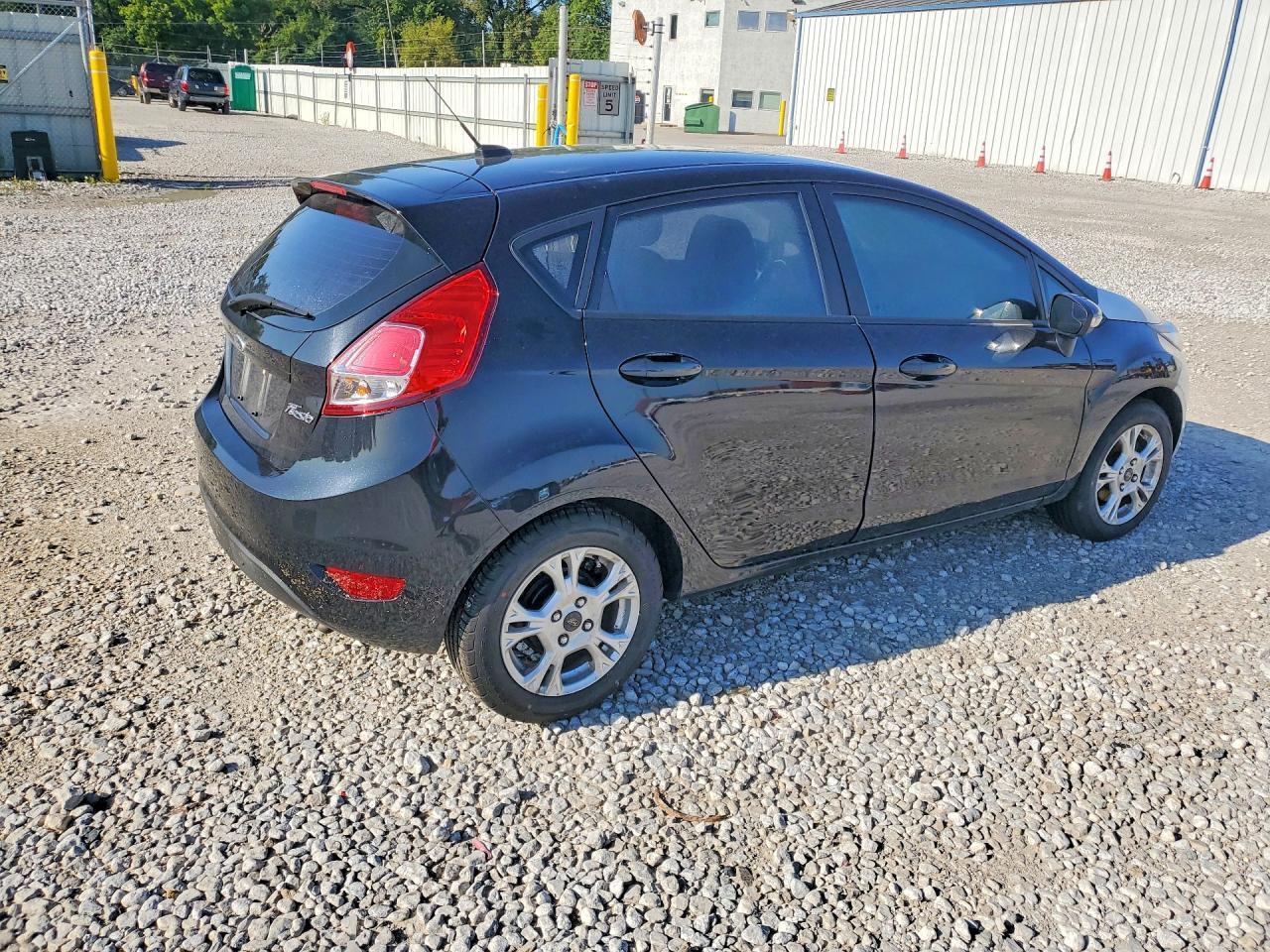 2014 FORD FIESTA SE — Фото 3 из 12