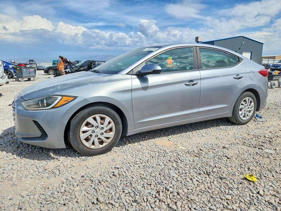 2017 HYUNDAI ELANTRA 5NPD74LF4HH037359