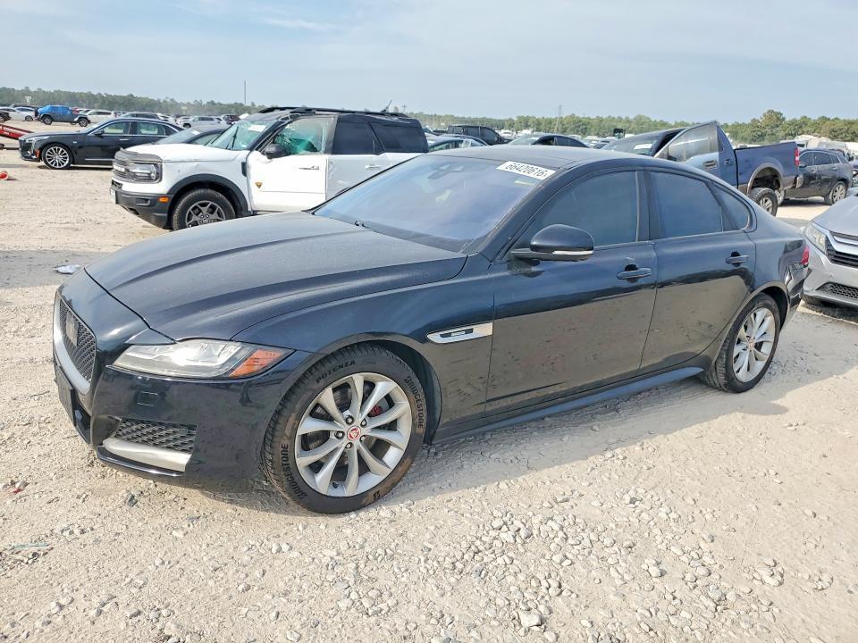2017 JAGUAR XF SAJBL4BN8HCY43875