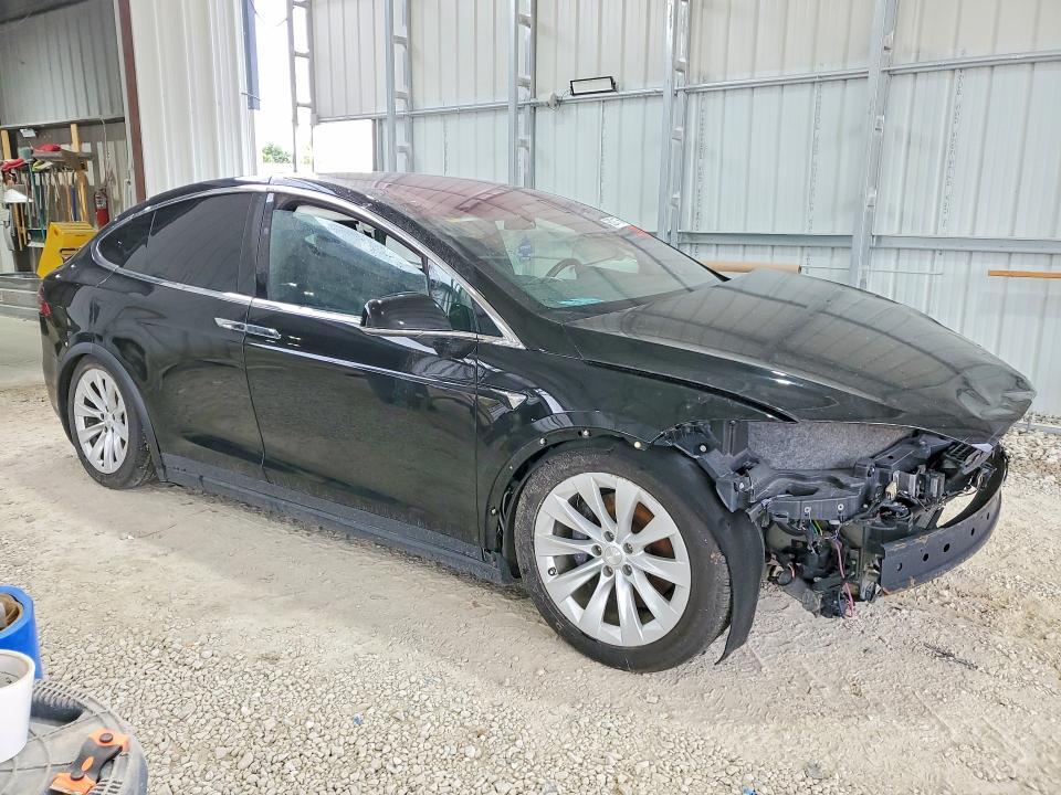 5YJXCAE20HF055308 2017 TESLA MODEL X photo no. 4