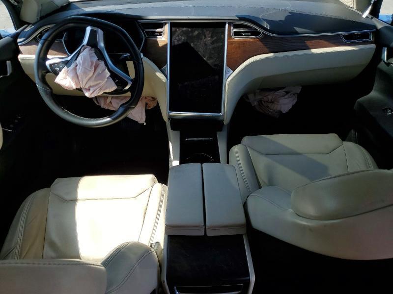 5YJXCAE27HF077113 2017 TESLA MODEL X photo no. 8