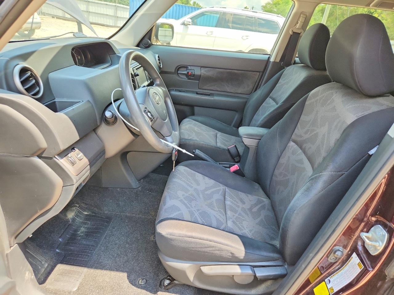 2014 SCION XB BASE — Фото 7 из 12