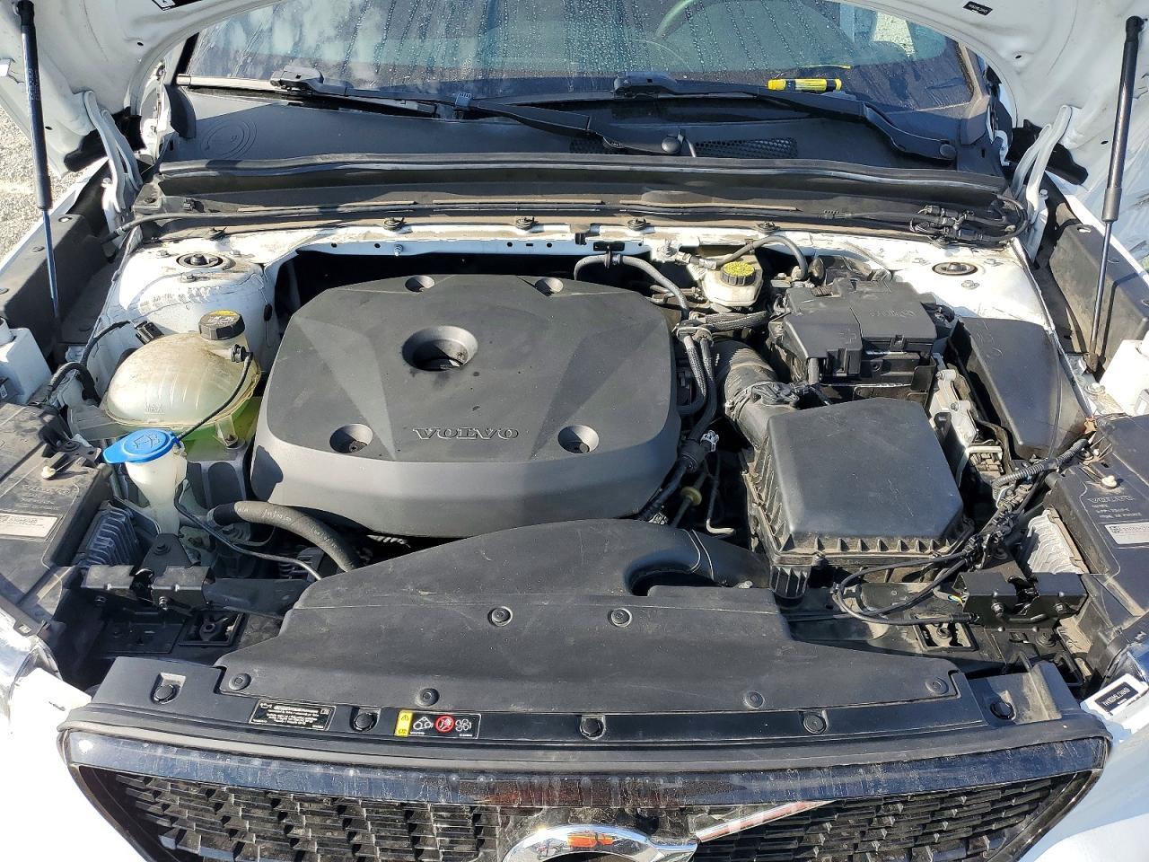 YV4162UM5L2348409 2020 VOLVO XC40 photo no. 11