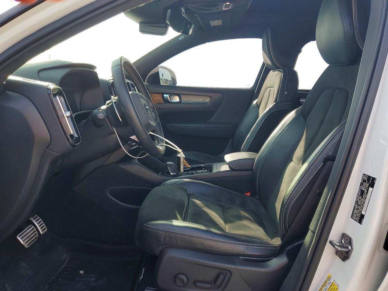 YV4162UM5L2348409 2020 VOLVO XC40 photo no. 7