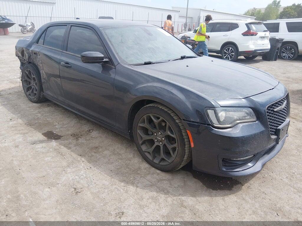 2C3CCABG2HH661674 2017 CHRYSLER 300 photo no. 1