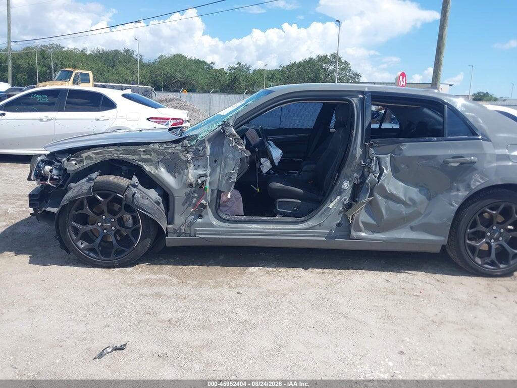 2C3CCAAG0KH612174 2019 CHRYSLER 300 photo no. 6