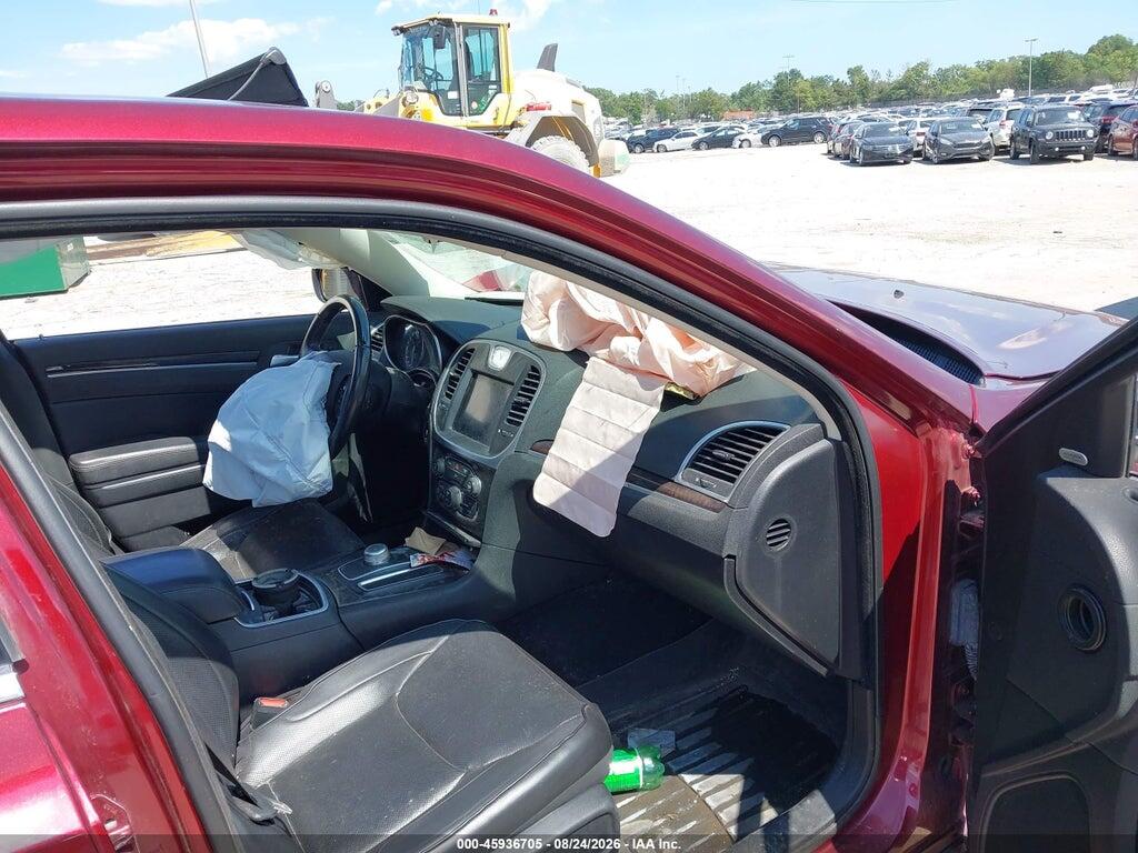 2C3CCAEG8KH585574 2019 CHRYSLER 300 photo no. 5