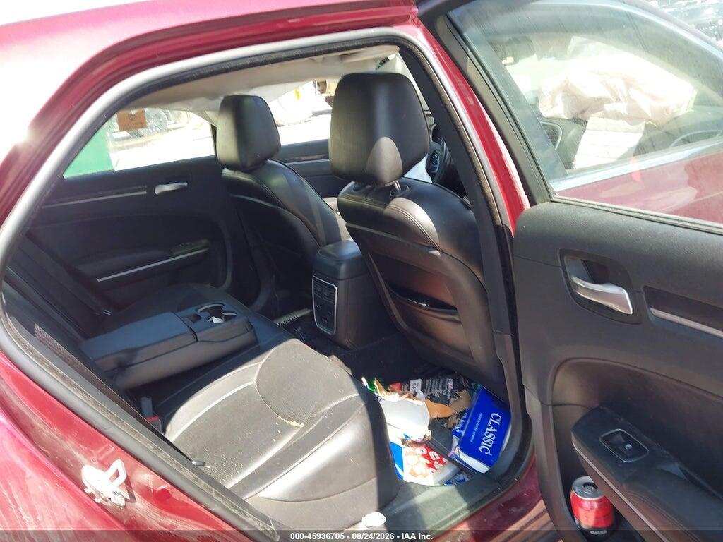2C3CCAEG8KH585574 2019 CHRYSLER 300 photo no. 8