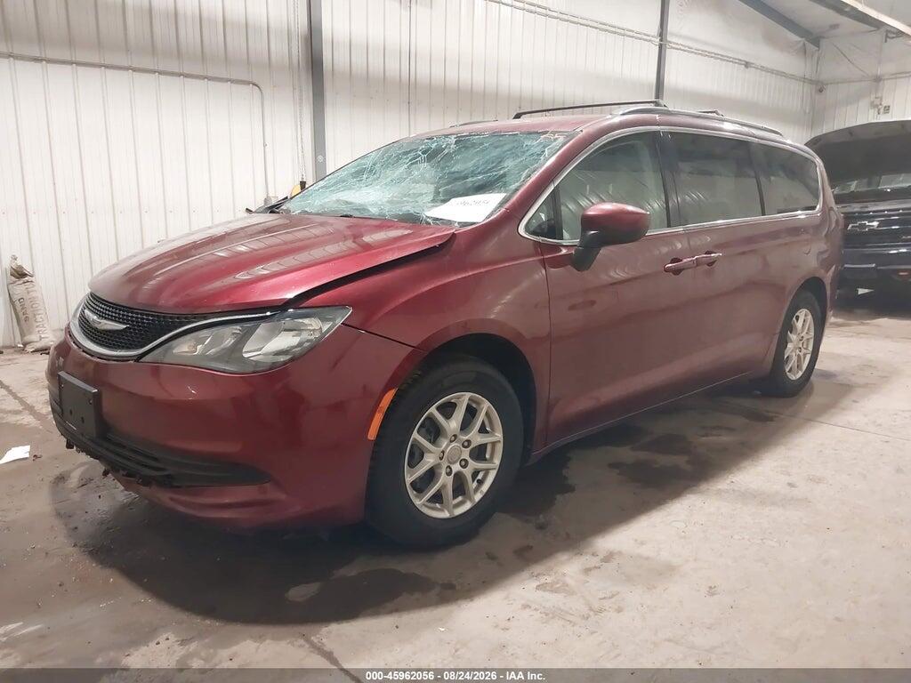 2C4RC1DG9LR262377 2020 CHRYSLER VOYAGER photo no. 2