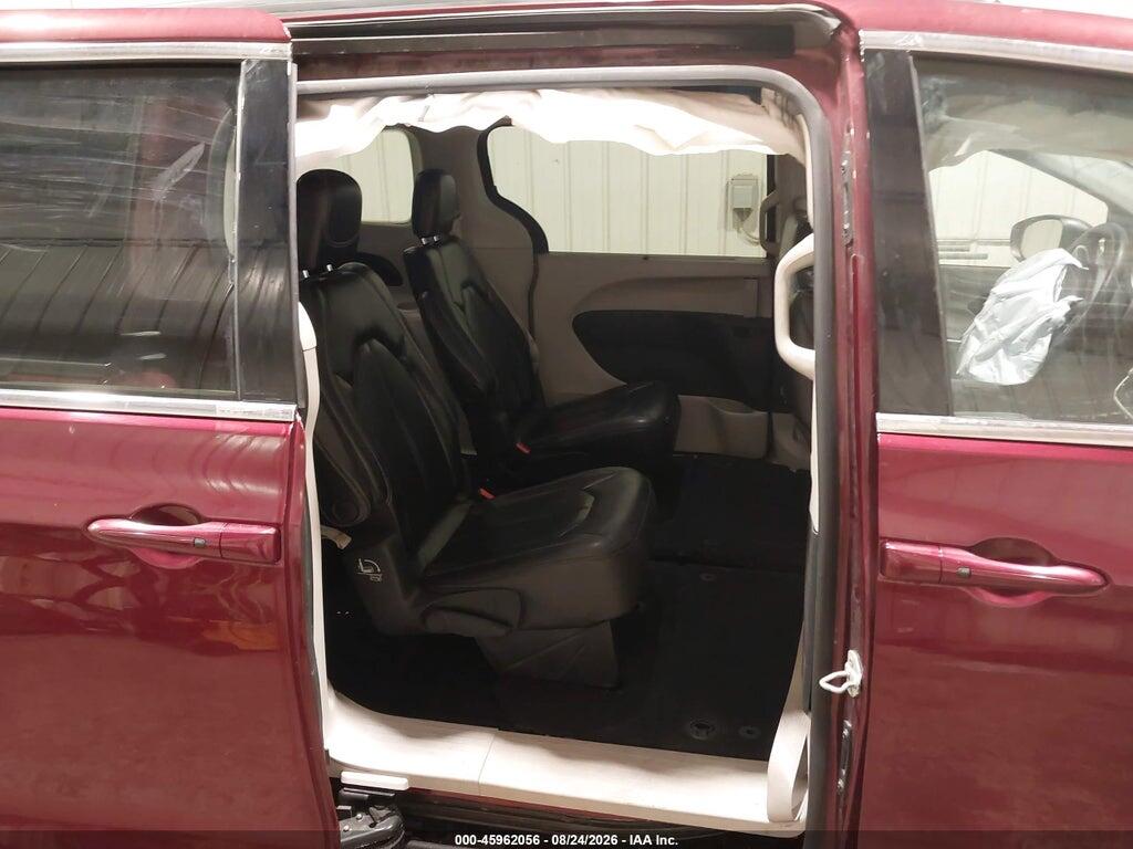 2C4RC1DG9LR262377 2020 CHRYSLER VOYAGER photo no. 8