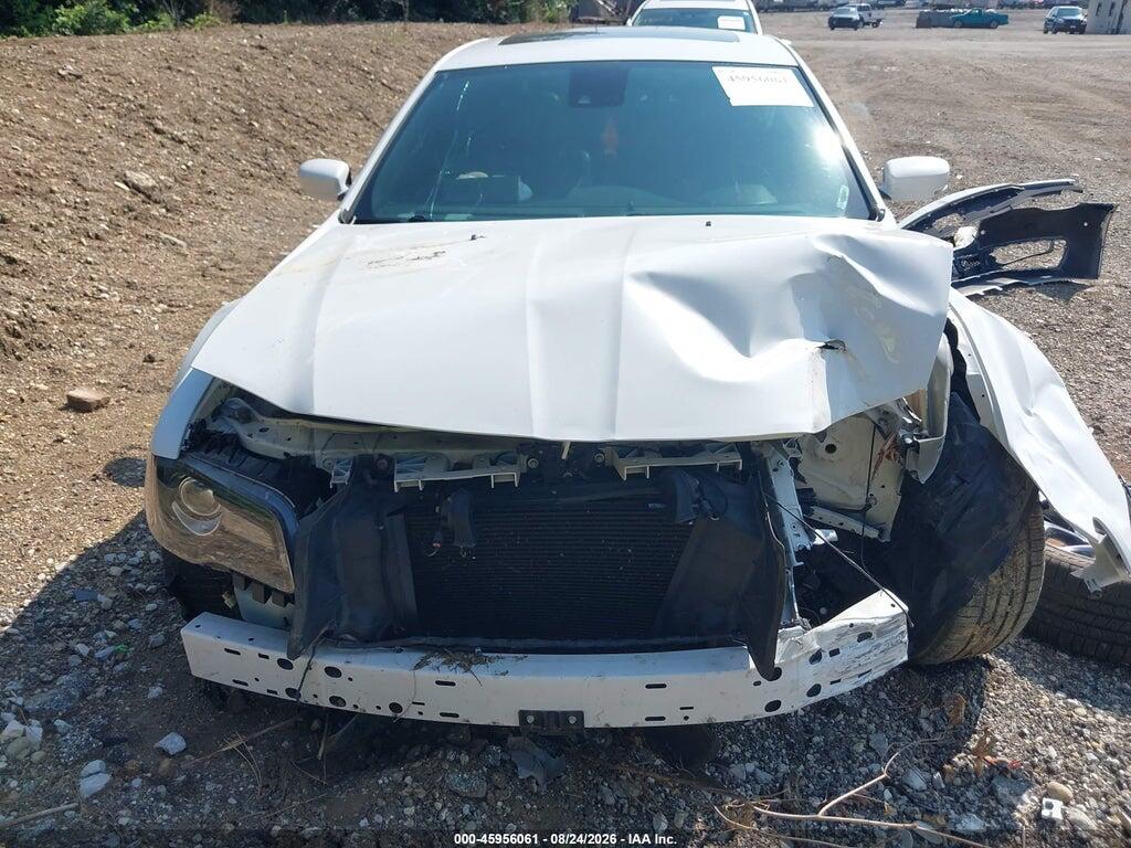 2C3CCABG6JH117684 2018 CHRYSLER 300 photo no. 11