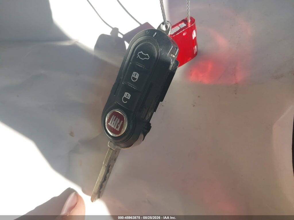 ZFBCFADH2EZ021228 2014 FIAT 500L photo no. 11