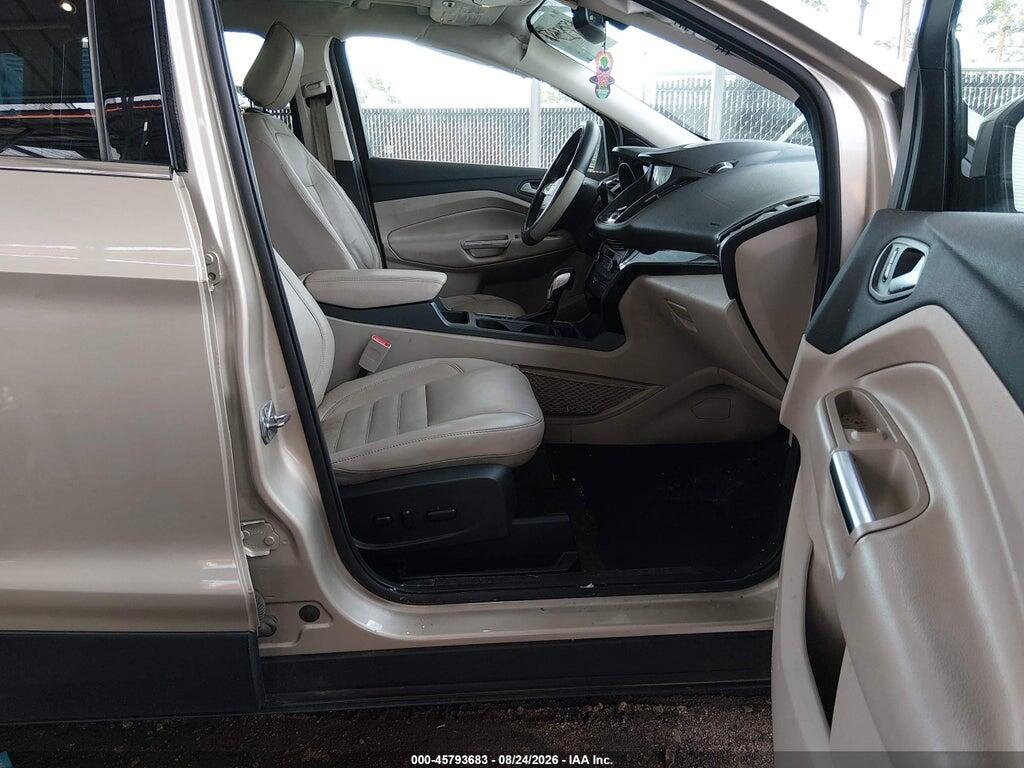 1FMCU0J96JUA89156 2018 FORD ESCAPE photo no. 5