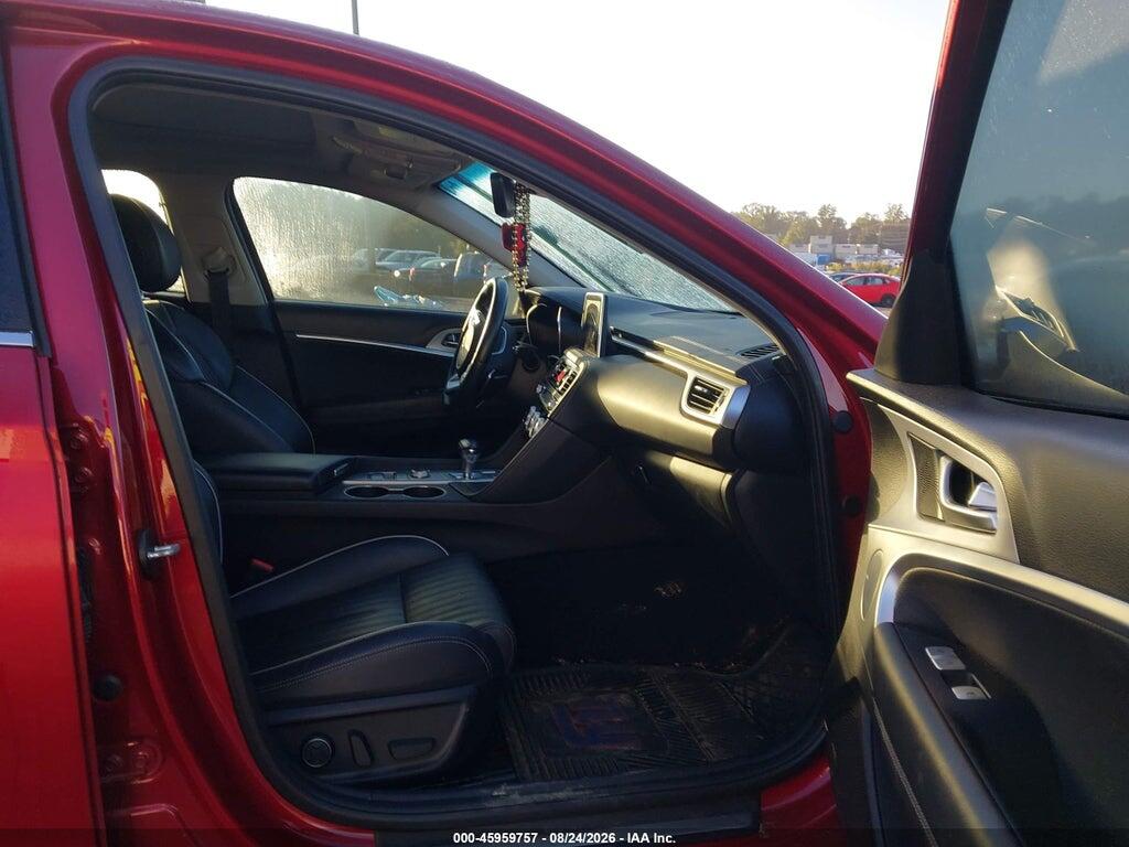 KMTG74LEXLU063663 2020 GENESIS G70 photo no. 5